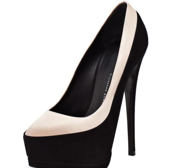 Shopping: Αγοράστε τα τώρα, φορέστε τα μετά